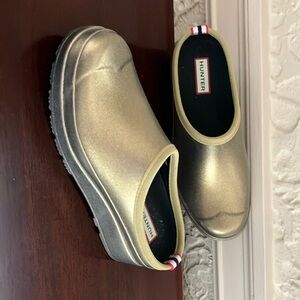 Hunter Gold Slip-On Shoes